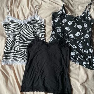 3 cute y2k camis ! bundle !